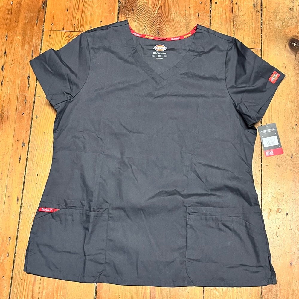 Dickies Xlarge Women's Gray Scrub Short Sleeve V-Neck Top NWT